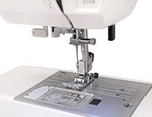 Компьютерная швейная машина Janome Clio 200